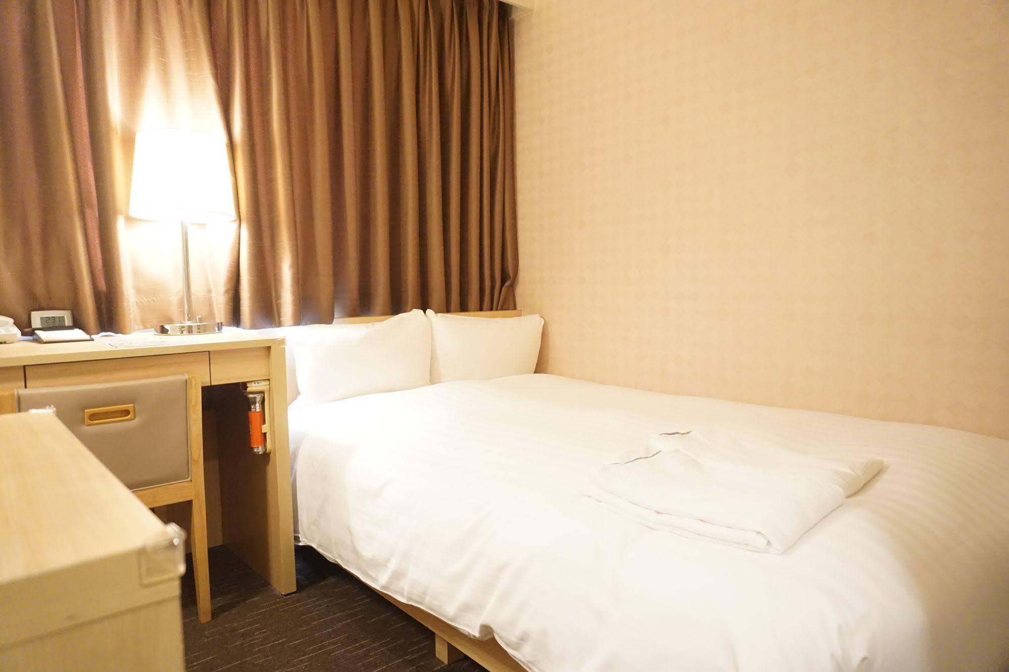 Hotel Sunline Fukuoka Hakata Ekimae Buitenkant foto